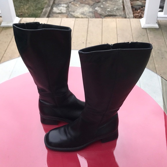 Santana Canada black leather boots in excellent - Picture 8 of 8